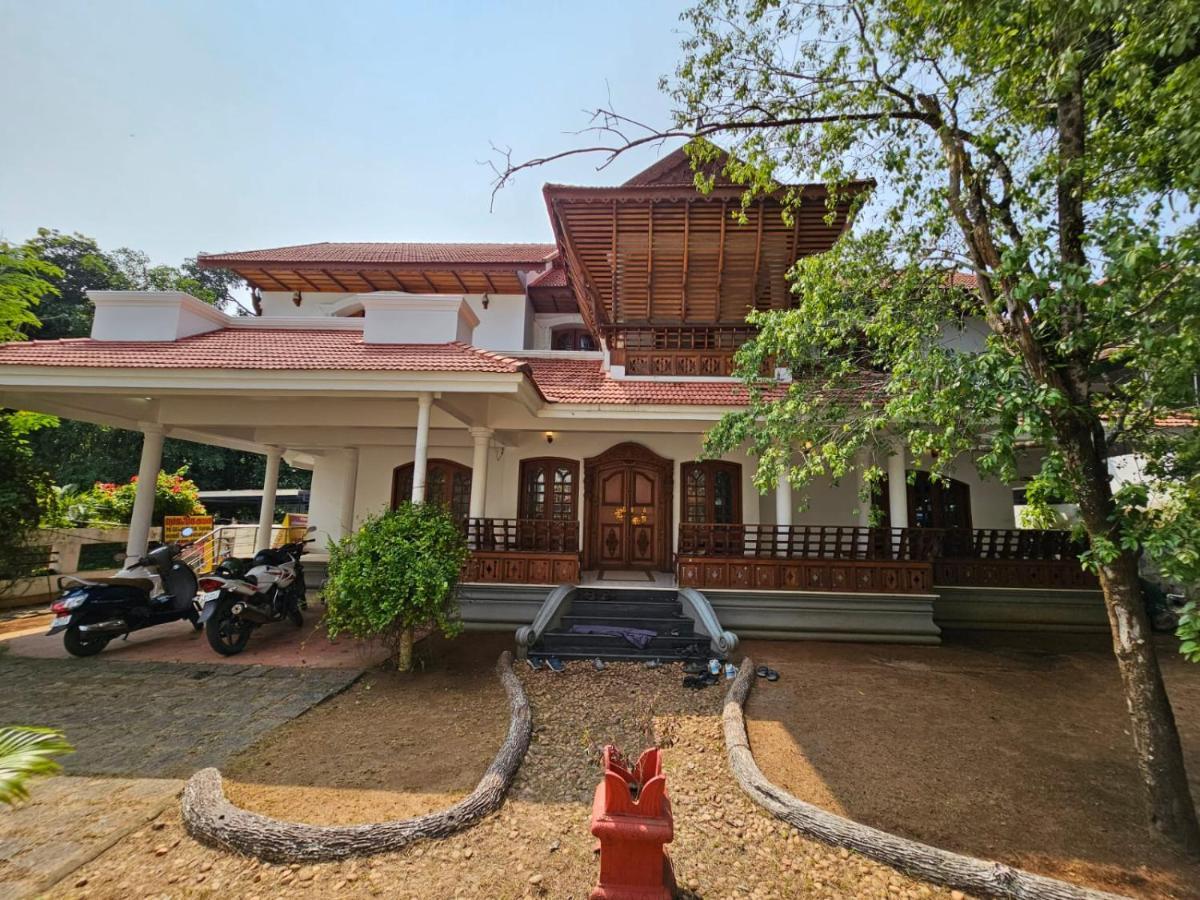Dream Palace Alappuzha 外观 照片