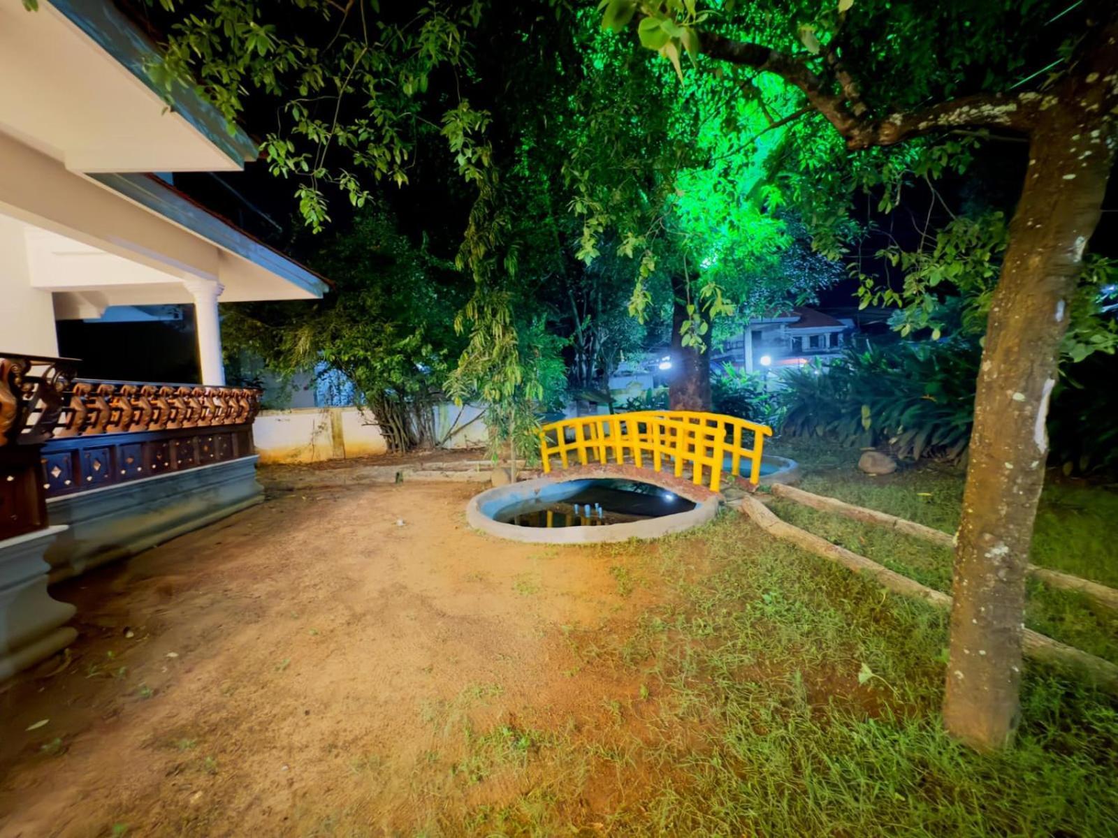 Dream Palace Alappuzha 外观 照片