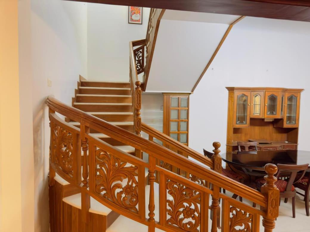 Dream Palace Alappuzha 外观 照片